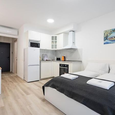 Oaks Studio With Balcony Budapest Eksteriør billede