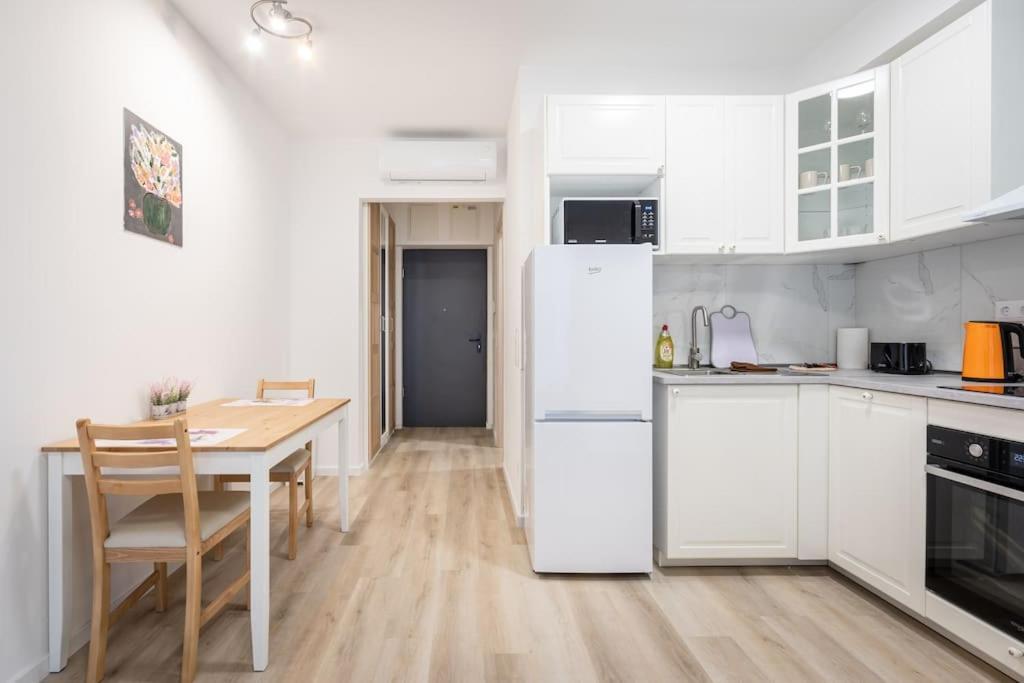 Oaks Studio With Balcony Budapest Eksteriør billede